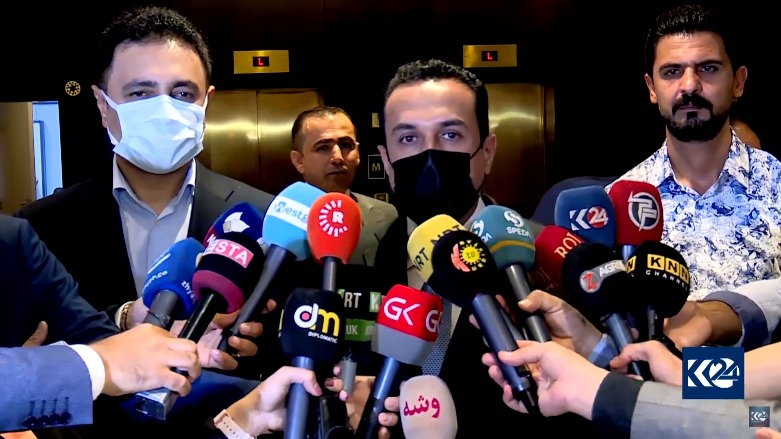 محافظ أربيل أوميد خوشناو في مؤتمر صحفي
